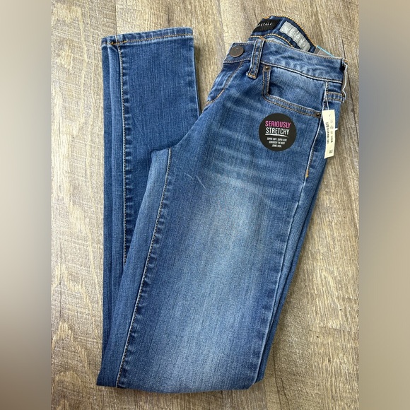 AEROPOSTALE Womens SIZE 00 Regular Medium Wash High Rise Jegging JEAN New - Picture 1 of 5